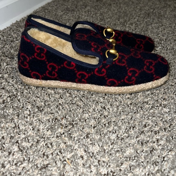 Size 10 Gucci Loafers retail price $850 - Picture 2 of 3